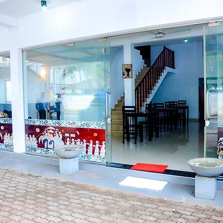 Yoho Beach Glory Hotel Negombo Zewnętrze zdjęcie