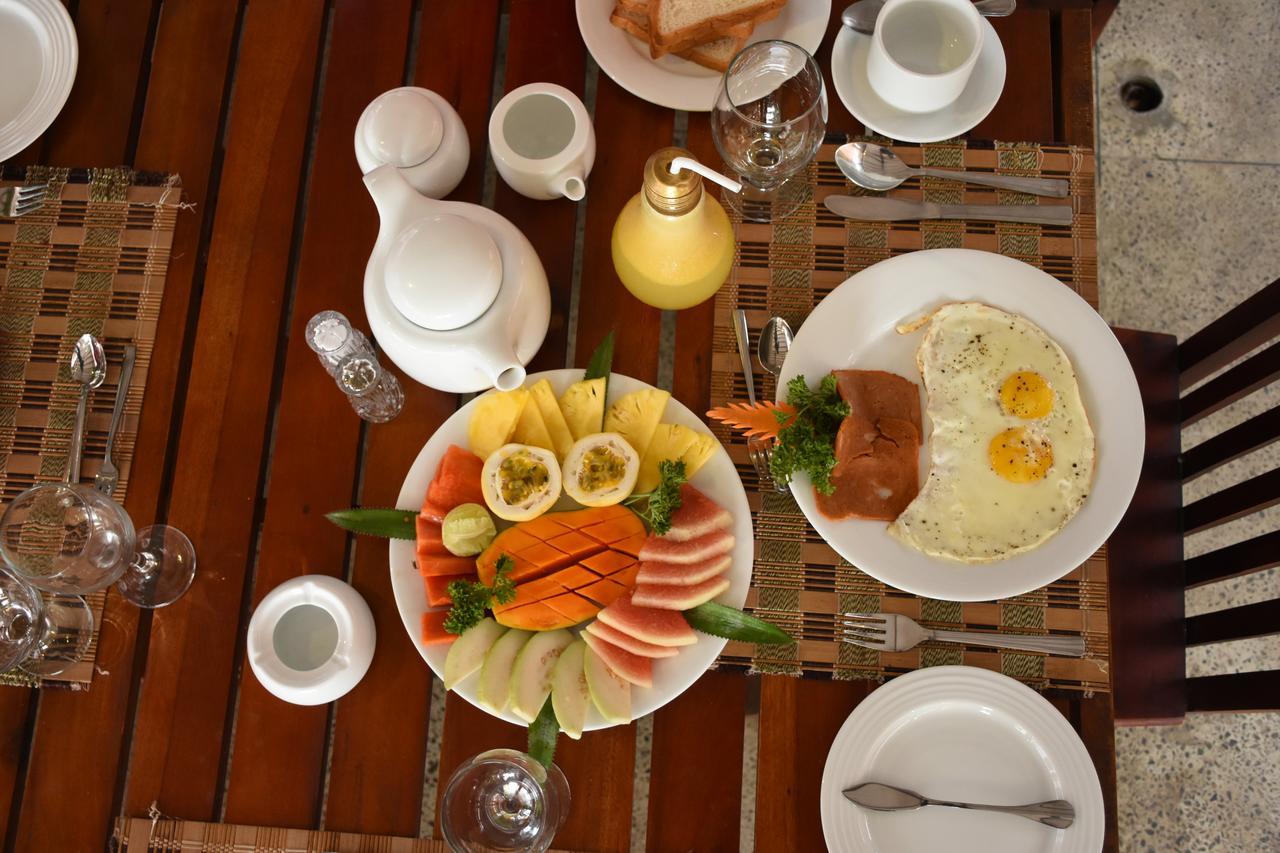 Yoho Beach Glory Hotel Negombo Zewnętrze zdjęcie