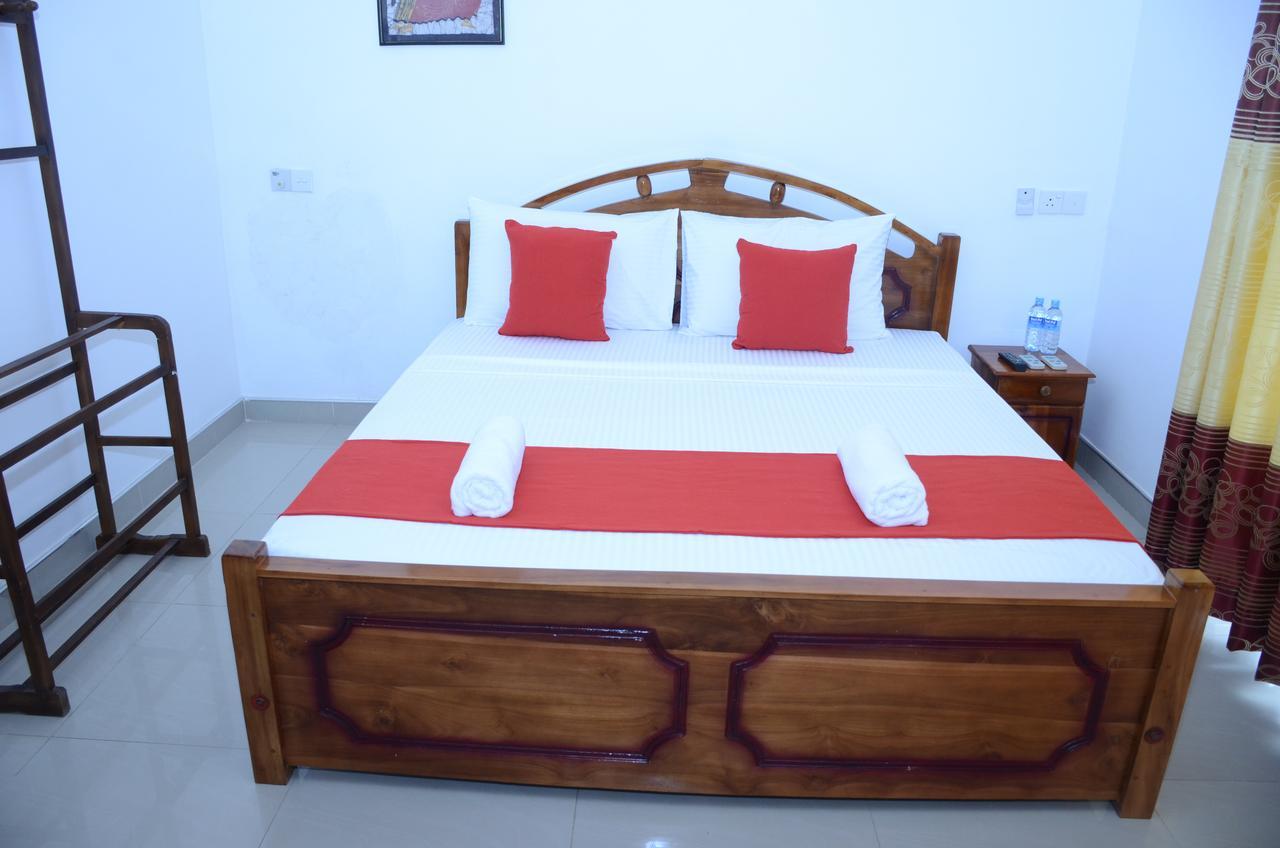 Yoho Beach Glory Hotel Negombo Zewnętrze zdjęcie