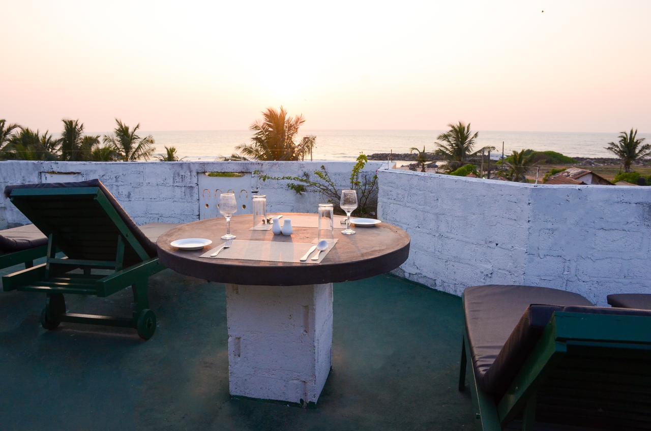 Yoho Beach Glory Hotel Negombo Zewnętrze zdjęcie